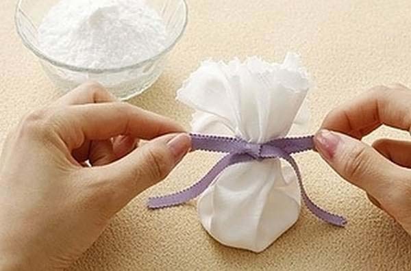 9.) By putting baking soda into little sachets, you can keep your flats smelling good while they are in storage.